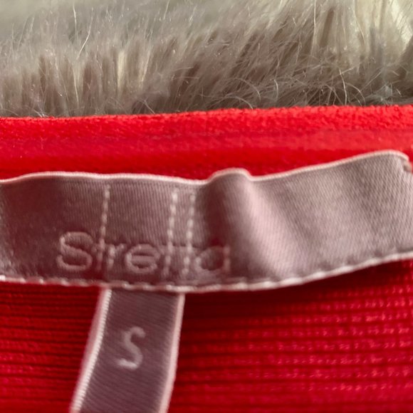 Stunning Designer Dress by Stretta - Picture 8 of 8